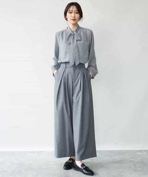 MK MICHEL KLEIN（エムケーミッシェルクラン）の「[洗える]ボウタイ付き千鳥柄ブラウス（シャツ/ブラウス・レディース・ブラック系/ベージュ系・38）」の7枚目の写真