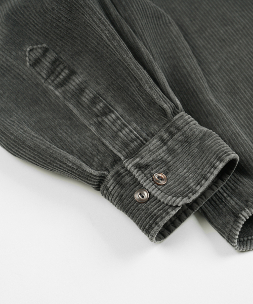 FRIZMWORKS(フリズムワークス)の「PIGMENT 8W コーデュロイシャツ 002 _ チャコール(シャツ/ブラウス・メンズ・その他・SMALL/MEDIUM/LARGE/X-LARGE)」の5枚目の写真
