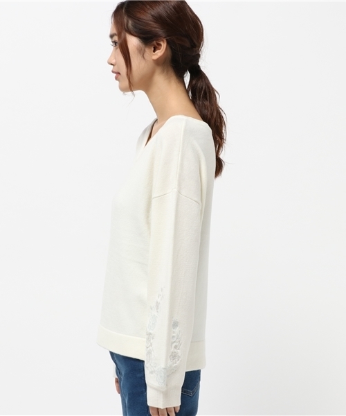 archives（アルシーヴ）の「カシミアタッチ刺繍ニット（ニット/セーター・レディース・オフホワイト/ネイビー/ブラウン・MEDIUM）」の6枚目の写真