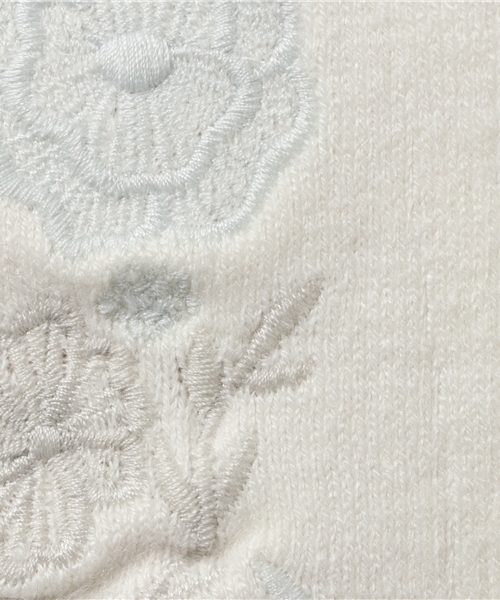 archives（アルシーヴ）の「カシミアタッチ刺繍ニット（ニット/セーター・レディース・オフホワイト/ネイビー/ブラウン・MEDIUM）」の12枚目の写真