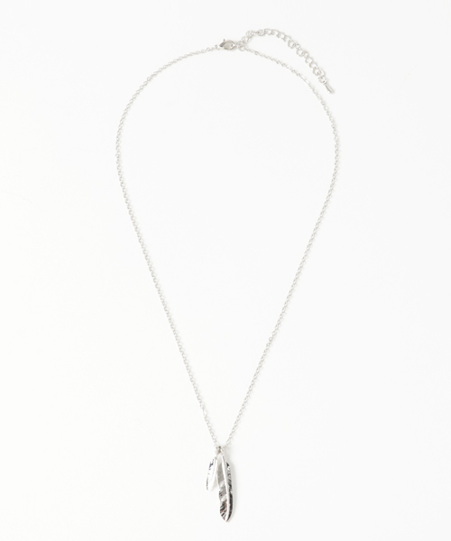 291295＝HOMME（ニーキューイチニーキューゴーオム）の「チェーン　ロングネックレス　フェザー（ネックレス・メンズ・ゴールド/シルバー・ONE SIZE）」の3枚目の写真