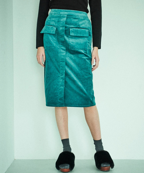 AMERICAN HOLIC（アメリカンホリック）の「コーデュロイタイトスカート（スカート・レディース・チャコールグレー/ベージュ/グリーン・FREE）」の3枚目の写真