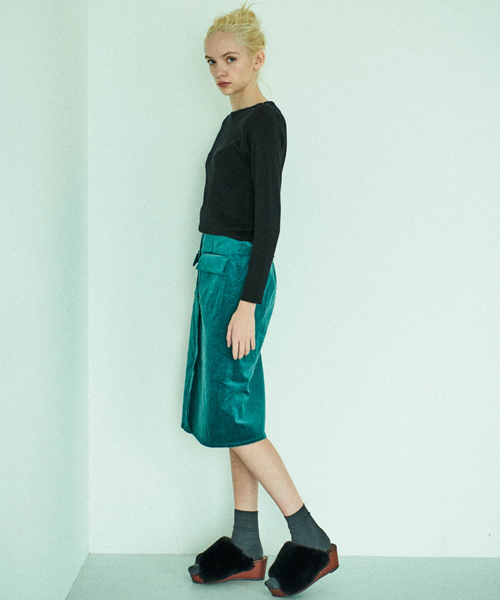 AMERICAN HOLIC（アメリカンホリック）の「コーデュロイタイトスカート（スカート・レディース・チャコールグレー/ベージュ/グリーン・FREE）」の14枚目の写真