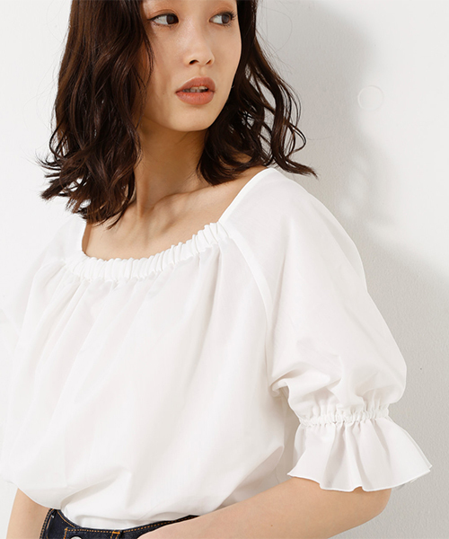 AZUL by moussy（アズールバイマウジー）の「TCマーベラス3WAYパフスリーブブラウス（シャツ/ブラウス・レディース・ブラック/オフホワイト・MEDIUM/SMALL）」の2枚目の写真