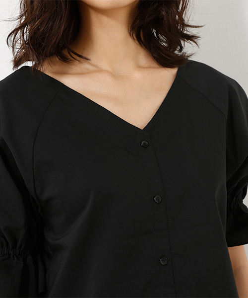 AZUL by moussy（アズールバイマウジー）の「TCマーベラス3WAYパフスリーブブラウス（シャツ/ブラウス・レディース・ブラック/オフホワイト・MEDIUM/SMALL）」の17枚目の写真