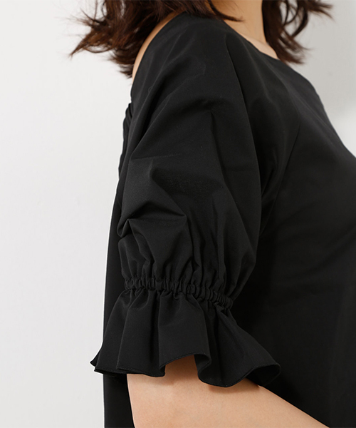 AZUL by moussy（アズールバイマウジー）の「TCマーベラス3WAYパフスリーブブラウス（シャツ/ブラウス・レディース・ブラック/オフホワイト・MEDIUM/SMALL）」の3枚目の写真