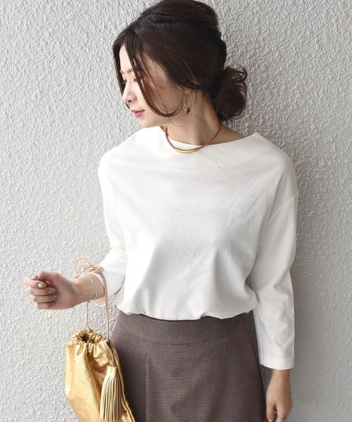 SHIPS(シップス)の「ボトルネックプルオーバー(Tシャツ/カットソー・レディース・イエロー/ライトホワイト/ネイビー・ONE SIZE)」の2枚目の写真