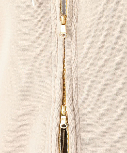 SHIPS Days(シップスデイズ)の「SHIPS Days STANDARD:ジップ パーカー(パーカー・レディース・ネイビー/ライトグレー/ベージュ/チャコールグレー・M~L/S~M)」の13枚目の写真