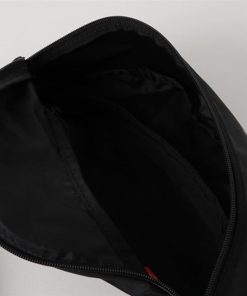 Manhattan Portage(マンハッタンポーテージ)の「CORDURA Lite Collection Brooklyn Bridge Waist Bag(ボディバッグ/ウエストポーチ・メンズ・ブラック/パープル/ネイビー/イエロー/ウッドランド/グレー/コーラル・X-SMALL)」の10枚目の写真