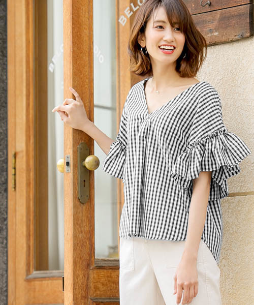 Pierrot（ピエロ）の「フリル切り替え Vネックブラウス/ストライプ柄orギンガムチェック柄/袖コンブラウス（シャツ/ブラウス・レディース・ブラック系その他/ブラック系その他2・M/L）」の5枚目の写真