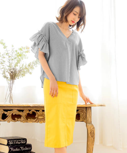 Pierrot（ピエロ）の「フリル切り替え Vネックブラウス/ストライプ柄orギンガムチェック柄/袖コンブラウス（シャツ/ブラウス・レディース・ブラック系その他/ブラック系その他2・M/L）」の10枚目の写真