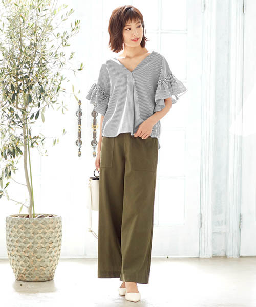 Pierrot（ピエロ）の「フリル切り替え Vネックブラウス/ストライプ柄orギンガムチェック柄/袖コンブラウス（シャツ/ブラウス・レディース・ブラック系その他/ブラック系その他2・M/L）」の12枚目の写真