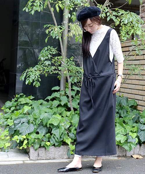 n'ee-ne（ネーネ）の「2wayカシュクール　ジャンパースカート（ジャンパースカート・レディース・チャコールグレー/ブラック・FREE）」の7枚目の写真