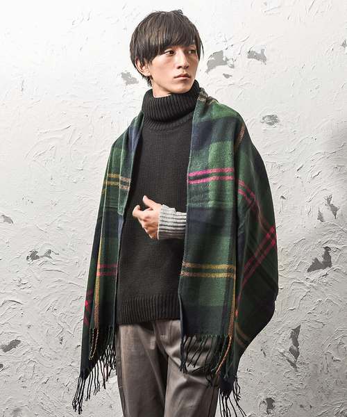 MinoriTY（マイノリティ）の「ビッグチェック柄ストールマフラー（ストール/ショール・メンズ・ブラック/ベージュ/パープル/ブラウン/レッド/イエロー/ブルー/グリーン/ブラック系その他/レッド系その他・FREE）」の6枚目の写真