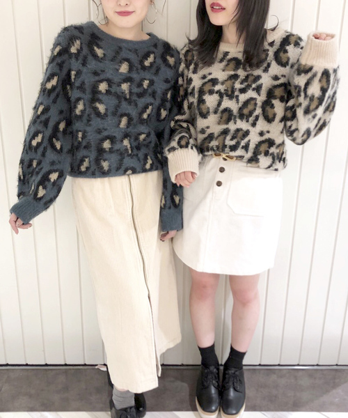 archives（アルシーヴ）の「前釦コーデュロイスカート（スカート・レディース・ブラック/パープル/オフホワイト・MEDIUM）」の6枚目の写真