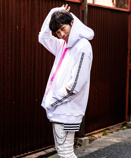 163(イチロクサン)の「163(イチロクサン)スリーブカットプルオーバー(パーカー・メンズ・ホワイト/ブラック・SMALL/MEDIUM/LARGE)」の7枚目の写真