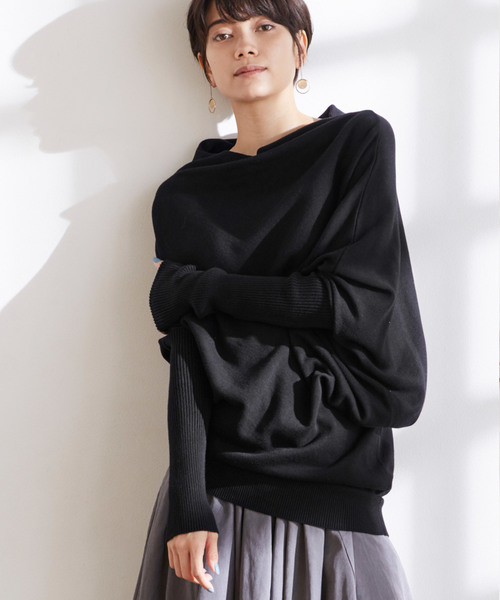 Chaco closet(チャコ クローゼット)の「変形ボトルネック デザイン 綿ニット(ニット/セーター・レディース・ライトブルー/グレー/ピンク/ブラック/ベージュ・FREE)」の2枚目の写真