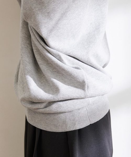 Chaco closet(チャコ クローゼット)の「変形ボトルネック デザイン 綿ニット(ニット/セーター・レディース・ライトブルー/グレー/ピンク/ブラック/ベージュ・FREE)」の21枚目の写真