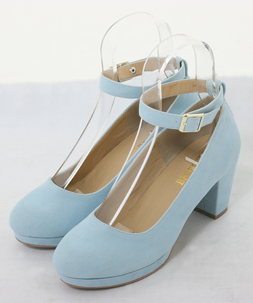 WEGO（ウィゴー）の「WEGO/ストラップパンプス（パンプス・レディース・ホワイト/ブラック/サックスブルー/パープル/レッド・23.5/24.5）」の3枚目の写真