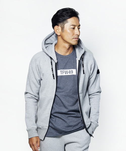 TFW49（ティーエフダブリュー）の「ZIP UP PARKA（パーカー・メンズ・ブラック/グレー・2/4/3/5）」の2枚目の写真