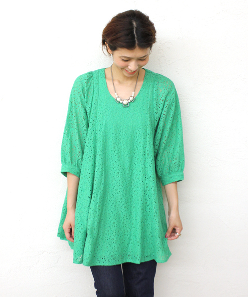 mystic（ミスティック）の「レースバルーン袖ワンピース（ワンピース・レディース・ベージュ/ラベンダー/オフホワイト/ブラック/グリーン/ネイビー・ﾌﾘ-）」の5枚目の写真