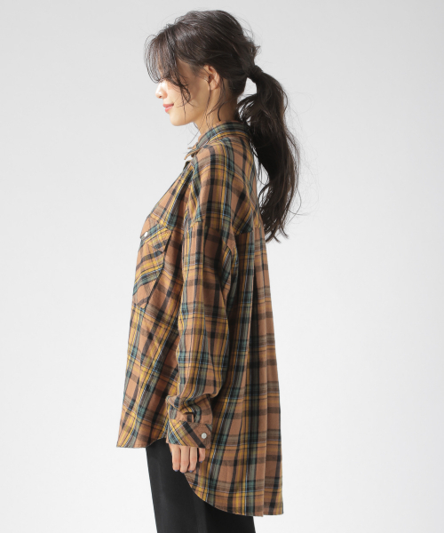 BAYFLOW（ベイフロー）の「BIGシルエットチェックシャツ（シャツ/ブラウス・レディース・チャコールグレー/ネイビー/マスタード・SMALL/MEDIUM）」の21枚目の写真