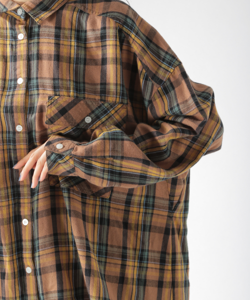 BAYFLOW（ベイフロー）の「BIGシルエットチェックシャツ（シャツ/ブラウス・レディース・チャコールグレー/ネイビー/マスタード・SMALL/MEDIUM）」の16枚目の写真