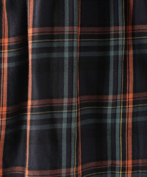 BAYFLOW（ベイフロー）の「BIGシルエットチェックシャツ（シャツ/ブラウス・レディース・チャコールグレー/ネイビー/マスタード・SMALL/MEDIUM）」の19枚目の写真