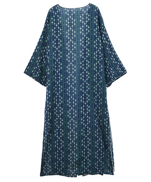 Luz Llena（ラズレナ）の「エスニックデザインロングシャツライトカーディガン（カーディガン/ボレロ・レディース・ネイビー/アイボリー・MEDIUM）」の16枚目の写真