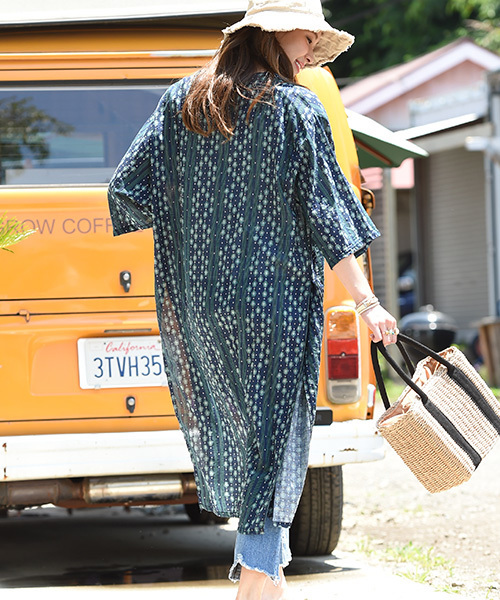 Luz Llena（ラズレナ）の「エスニックデザインロングシャツライトカーディガン（カーディガン/ボレロ・レディース・ネイビー/アイボリー・MEDIUM）」の18枚目の写真