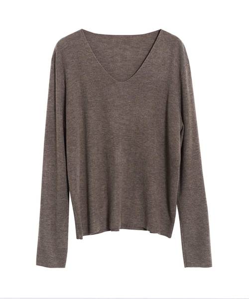 SAISON DE PAPILLON(セゾンドパピヨン)の「ウール混Vネックシンプルドロップショルダーニットトップス(ニット/セーター・レディース・ブルー/コーラル/ピンク/イエロー/オレンジ/ホワイト/ブラック/グレー/グリーン/ライトグレー/ブラウン・M/L/S)」の12枚目の写真