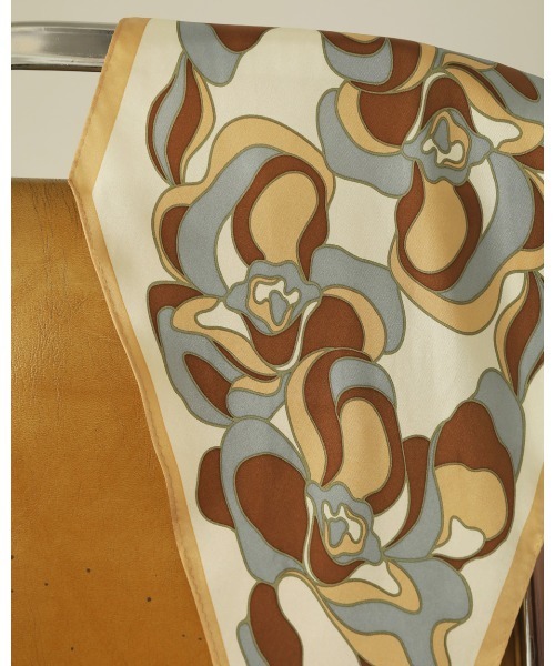 TODAYFUL（トゥデイフル）の「シルクタイスカーフ（バンダナ/スカーフ・レディース・キナリ/ブラック・FREE）」の15枚目の写真