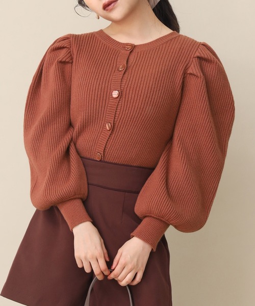 one after another NICE CLAUP（ワンアフターアナザーナイスクラップ）の「前後２Wayニットカーディガン（ニット/セーター・レディース・ベージュ/ブラウン/オレンジ/アイボリー・FREE）」の2枚目の写真