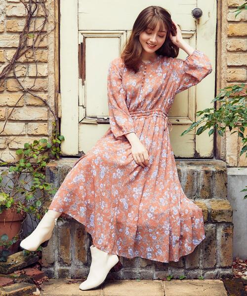 Feroux(フェルゥ)の「【洗える】シェードmixフラワー ワンピース(ワンピース・レディース・オレンジ系3/ベージュ系3・1/2)」の5枚目の写真