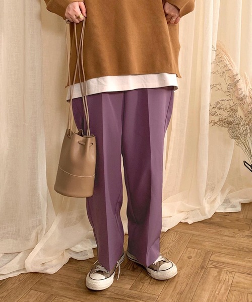 KOBE LETTUCE(コウベレタス)の「ハイウエストストレートタックパンツ(スラックス・レディース・ブラック/パープル/オリーブ/モカ/ブラック系その他/ブラウン系その他/グリーン系その他/パープル系その他/レッド系その他/レッド系その他2・1/2)」の8枚目の写真