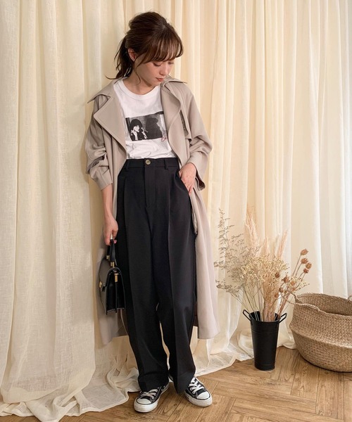 KOBE LETTUCE(コウベレタス)の「ハイウエストストレートタックパンツ(スラックス・レディース・ブラック/パープル/オリーブ/モカ/ブラック系その他/ブラウン系その他/グリーン系その他/パープル系その他/レッド系その他/レッド系その他2・1/2)」の17枚目の写真