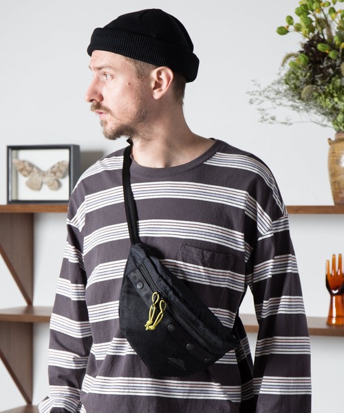 MOUNTAIN SMITH(マウンテンスミス)の「OTERO / オテロ(ボディバッグ/ウエストポーチ・メンズ・ブラック/ブルー/レッド/カーキ・FREE)」の2枚目の写真