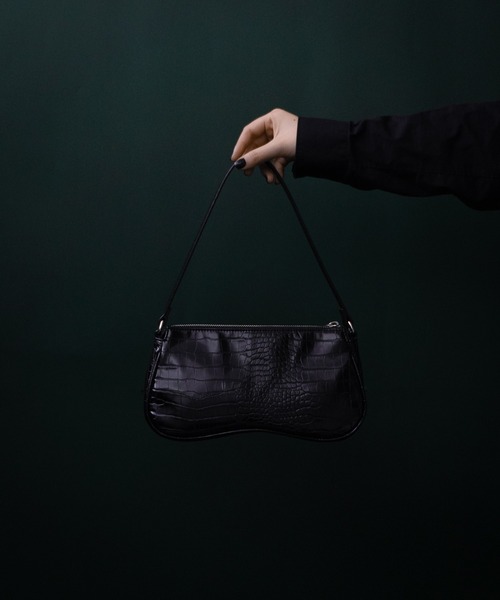 COLONY 2139(コロニートゥーワンスリーナイン)の「【COLONY 2139×@sakina_yamamoto】サステナビリティレザークロコ横長ショルダーバッグ(ショルダーバッグ・レディース・ブラック/グレー・FREE)」の9枚目の写真