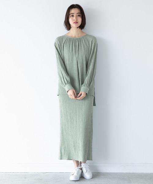 LEPSIM（レプシィム）の「シャーリングクルーブラウス　932974（シャツ/ブラウス・レディース・ブラック/ミント/グレイッシュベージュ・FREE）」の11枚目の写真