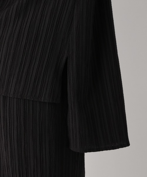 LEPSIM（レプシィム）の「シャーリングクルーブラウス　932974（シャツ/ブラウス・レディース・ブラック/ミント/グレイッシュベージュ・FREE）」の7枚目の写真