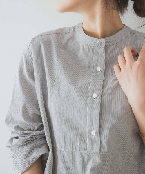 URBAN RESEARCH（アーバンリサーチ）の「コットンコードボイルシャツ（シャツ/ブラウス・レディース・ホワイト/ブラック・FREE）」の22枚目の写真