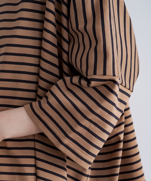 LOUNGEDRESS（ラウンジドレス）の「ボーダースクエアカットソー（Tシャツ/カットソー・レディース・ブラウン/オフホワイト・FREE）」の17枚目の写真