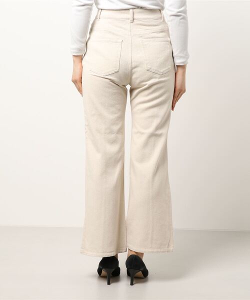 archives（アルシーヴ）の「ピンタックフレアデニムパンツ（デニムパンツ・レディース・オフホワイト/ロイヤルブルー/ネイビー・SMALL/MEDIUM）」の4枚目の写真