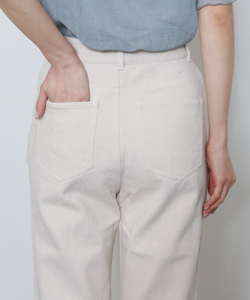 archives（アルシーヴ）の「ピンタックフレアデニムパンツ（デニムパンツ・レディース・オフホワイト/ロイヤルブルー/ネイビー・SMALL/MEDIUM）」の22枚目の写真