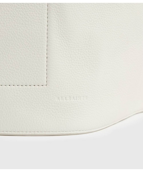 ALLSAINTS(オールセインツ)の「ALPHA LEATHER BACKPACK | ALPHA レザー バックパック(バックパック/リュック・レディース・ホワイト・ONE SIZE)」の11枚目の写真