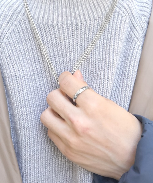 SBG(エスビー)の「SBG シンプルカラースチールリング(リング・メンズ・ブラック/シルバー/ゴールド/ブラック系その他/シルバー系その他/ゴールド系その他/シルバー系/シルバー系1・10号/12号/11号/9号/8号/18号/21号/15号/25号/23号/16号/14号)」の3枚目の写真