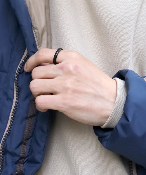 SBG(エスビー)の「SBG シンプルカラースチールリング(リング・メンズ・ブラック/シルバー/ゴールド/ブラック系その他/シルバー系その他/ゴールド系その他/シルバー系/シルバー系1・10号/12号/11号/9号/8号/18号/21号/15号/25号/23号/16号/14号)」の1枚目の写真