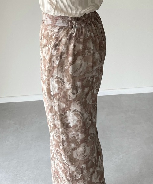 y/m by misato(イムバイミサト)の「ぼかし柄ストレートパンツ(その他パンツ・レディース・グリーン/ダークベージュ・FREE)」の20枚目の写真