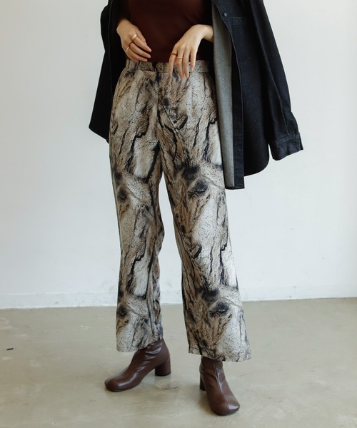 Birthday room（バースデイルーム）の「マーブルパターンプリントパンツ（その他パンツ・レディース・ブラック/ブラウン・FREE）」の3枚目の写真