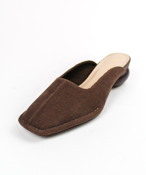 VIVIAN（ヴィヴィアン）の「スクエアトゥウッド柄ヒールミュールスリッパ（パンプス・レディース・ベージュ/ダークブラウン/ブラック/グレー・M/LL/S/L）」の9枚目の写真